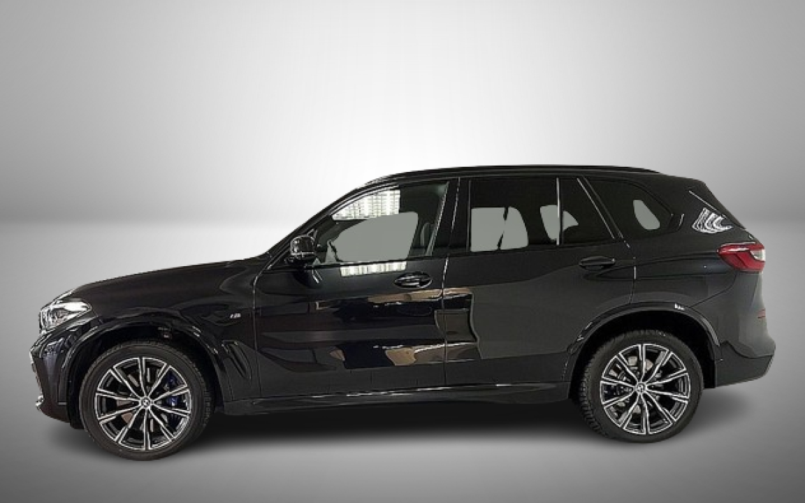 BMW X5 xDrive30d M-Sport (2)