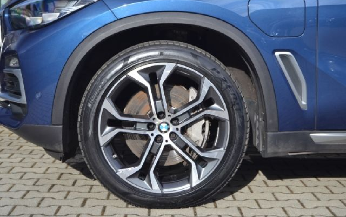 BMW X5 xDrive45e xLine - foto 19