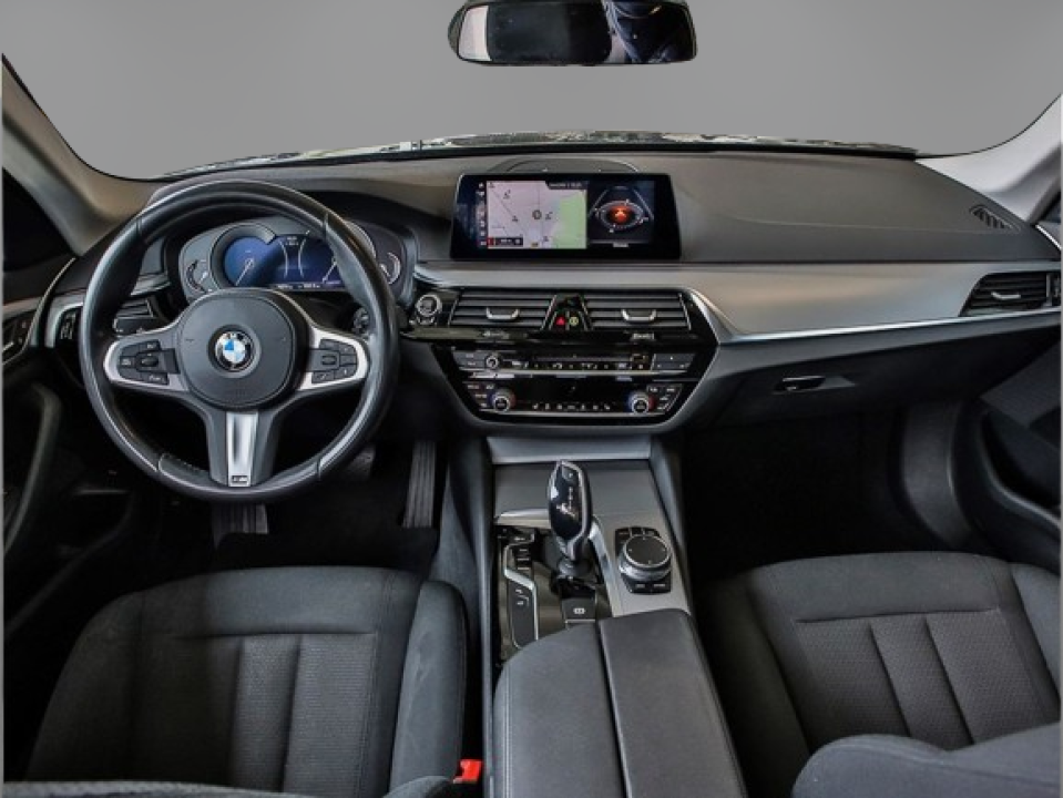 BMW Seria 5 520d xDrive Lim - foto 7