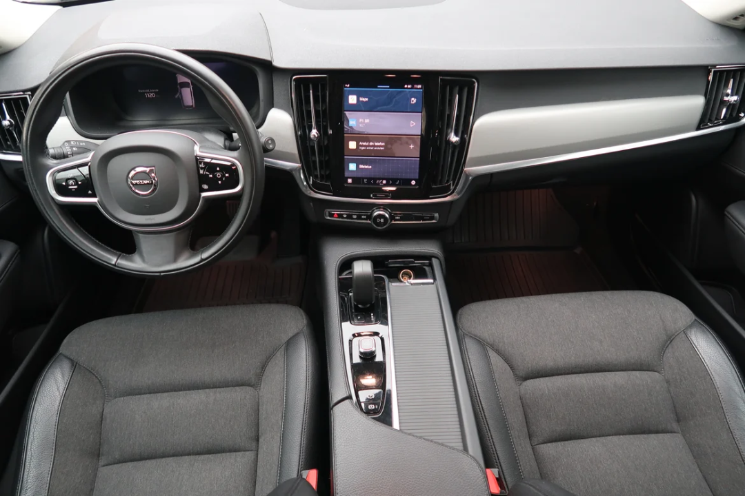 Volvo V90 CC Cross Country B4 AWD (4)