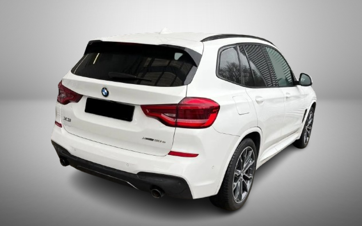 BMW X3 xDrive30e M-Sport (3)