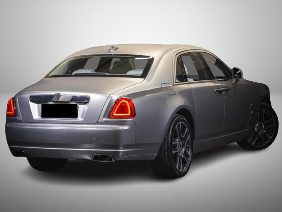 Rolls-Royce Ghost 6.6 V12 (3)