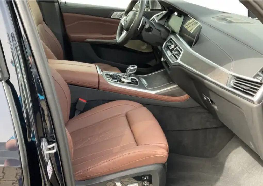 BMW X7 xDrive40d - foto 12