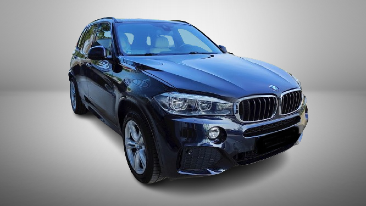 BMW X5 xDrive30d (1)