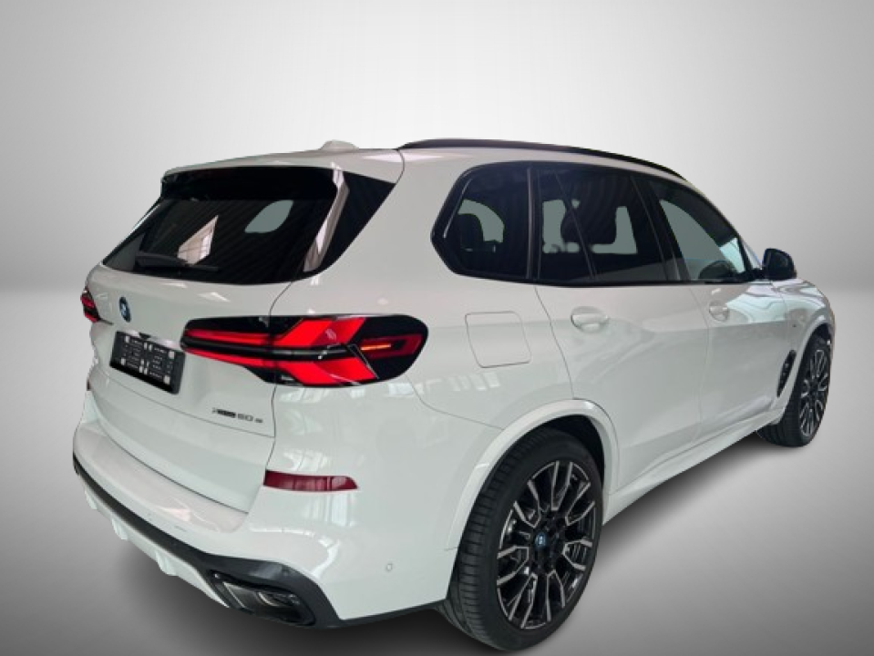 BMW X5 xDrive50e M-Sport (4)