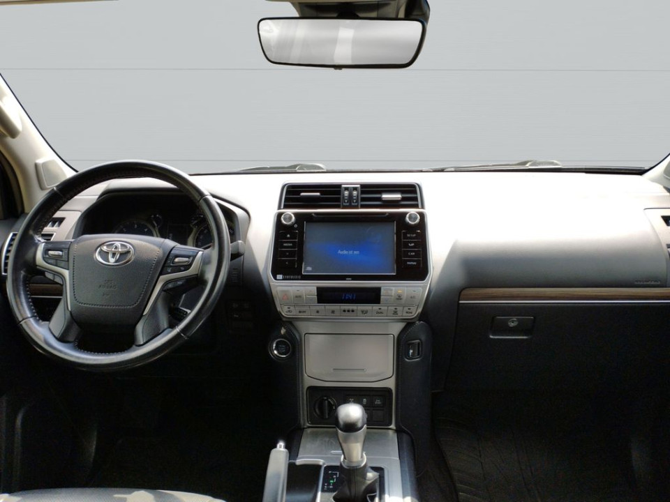 Toyota Land Cruiser Executive 2.8l - foto 10