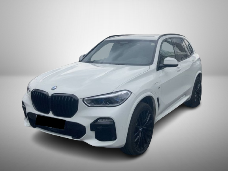 BMW X5 xDrive 45e M-Sport (1)