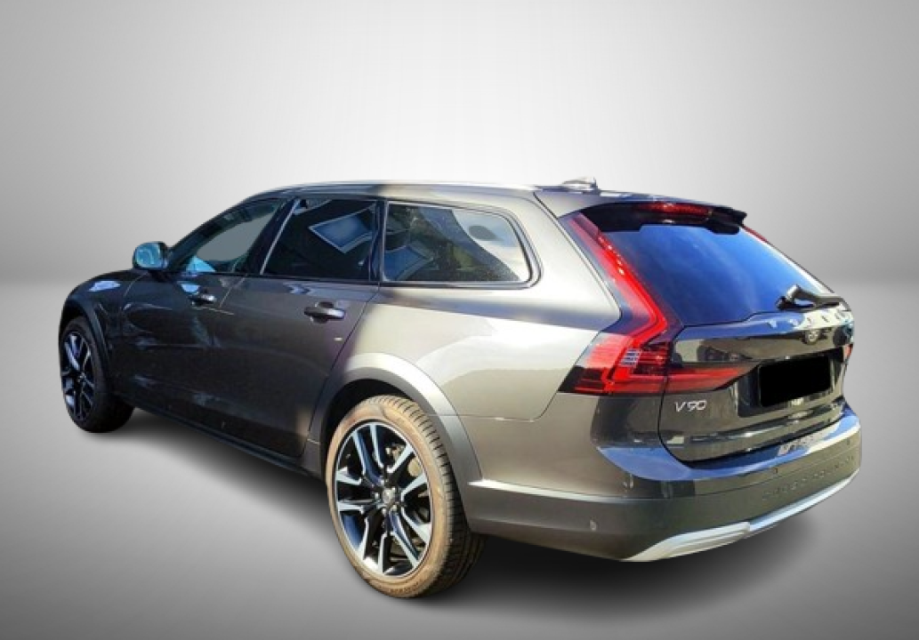 Volvo V90 Cross Country B4 AWD Geartronic (5)