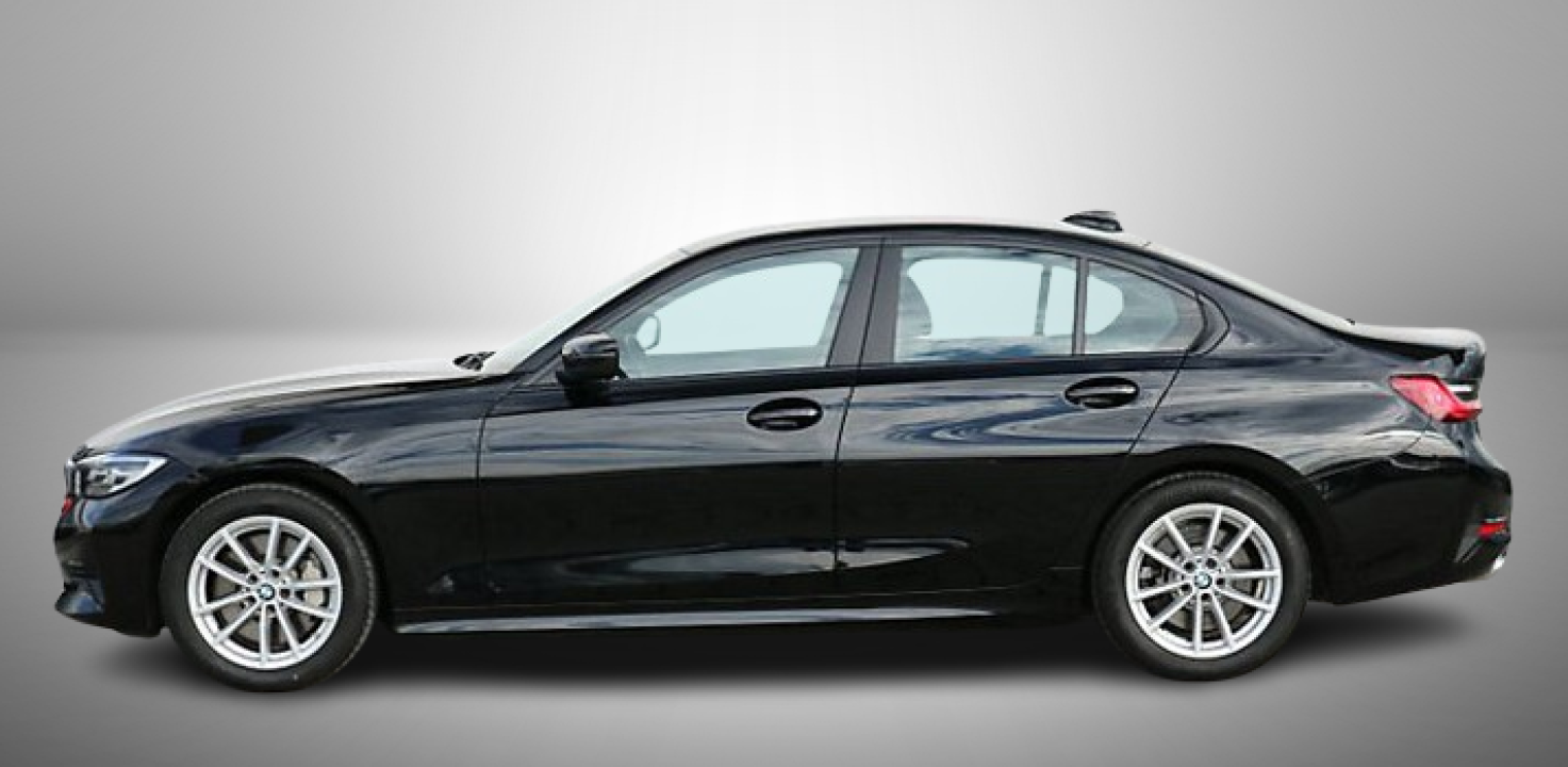 BMW Seria 3 330i Advantage (2)