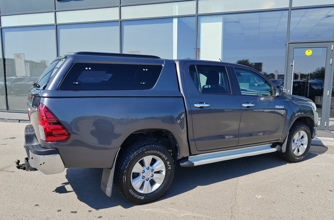 Toyota Hilux Double Cab 2.4D 150CP (3)