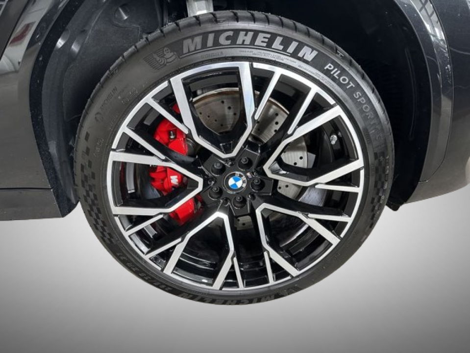 BMW X6 M Competition - foto 17