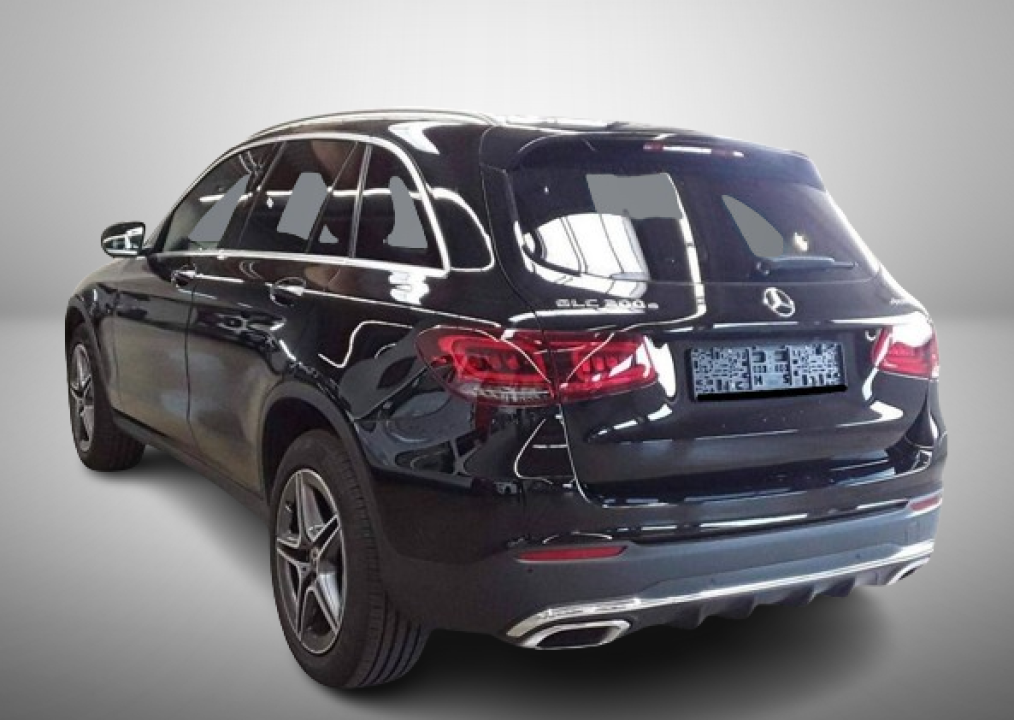 Mercedes-Benz GLC SUV 300e 4MATIC AMG Line (2)