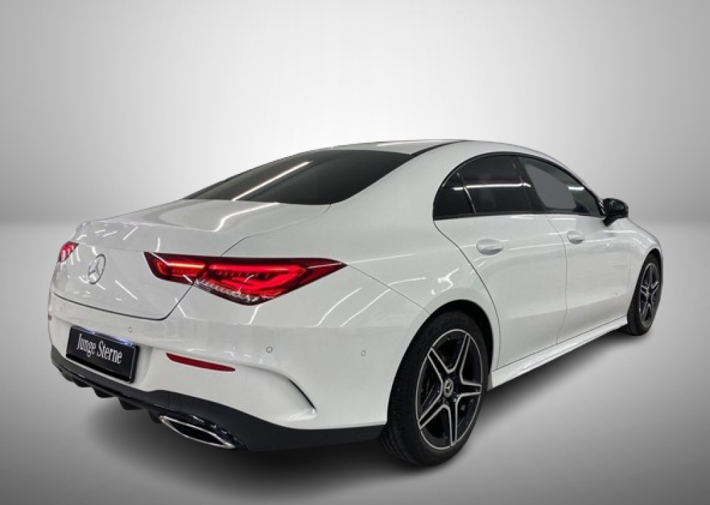 Mercedes-Benz CLA 220d 8G-DCT AMG Line (4)