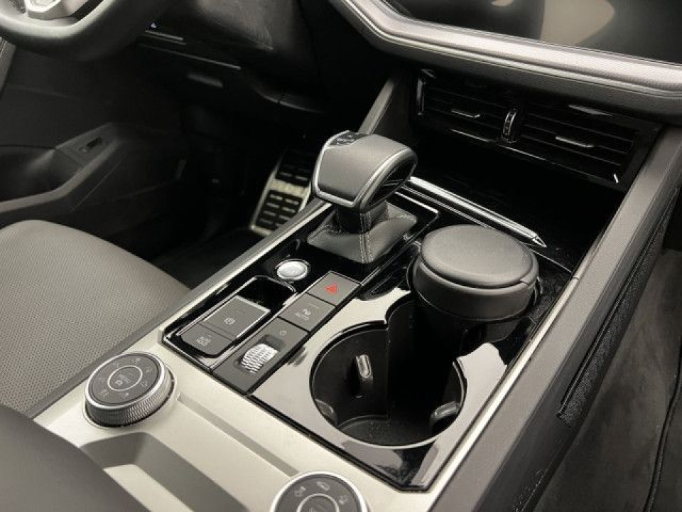 Volkswagen Touareg V6 TDI - foto 10