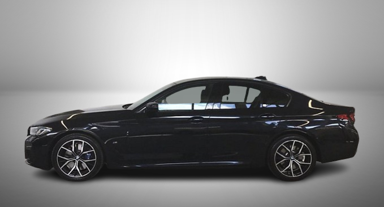 BMW Seria 5 530d xDrive M-Sport (3)