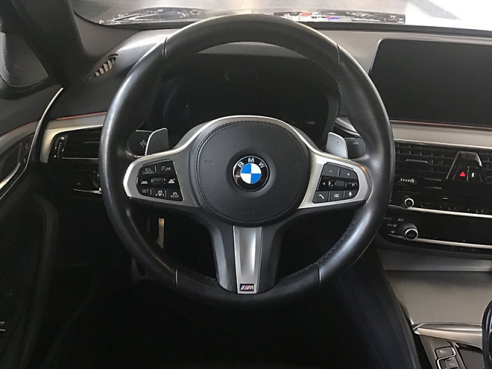 BMW Seria 5 530d xDrive M-Sport - foto 8