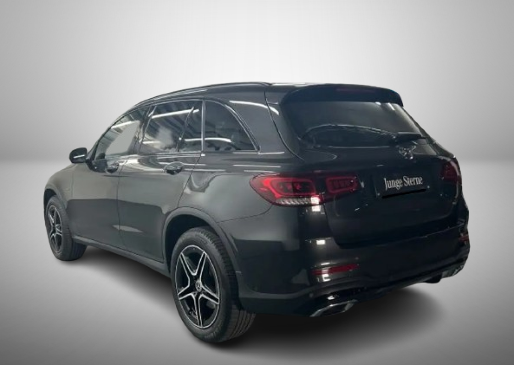 Mercedes-Benz GLC SUV 300e 4MATIC AMG Line (2)