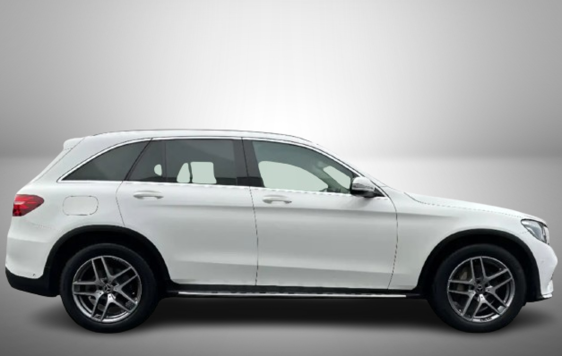 Mercedes-Benz GLC SUV 250 4MATIC AMG Line (2)