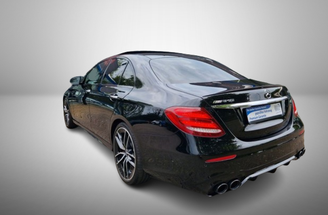 Mercedes-Benz E 53 AMG 4Matic+ (4)