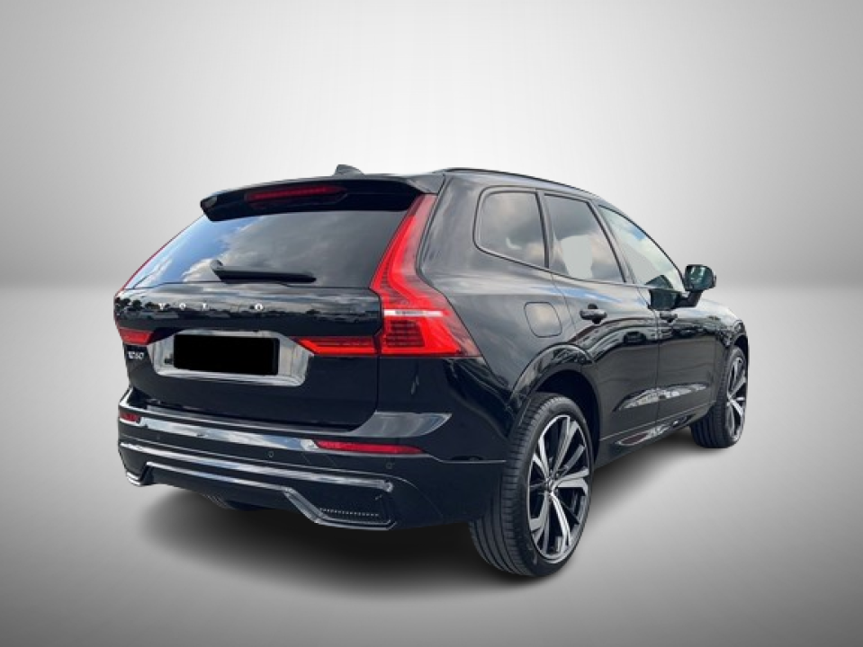 Volvo XC 60 B4 FWD R-Design (3)