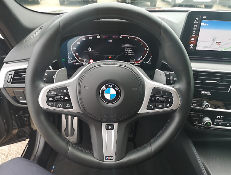 BMW Seria 5 530d xDrive Touring MHEV M-Sport - foto 14