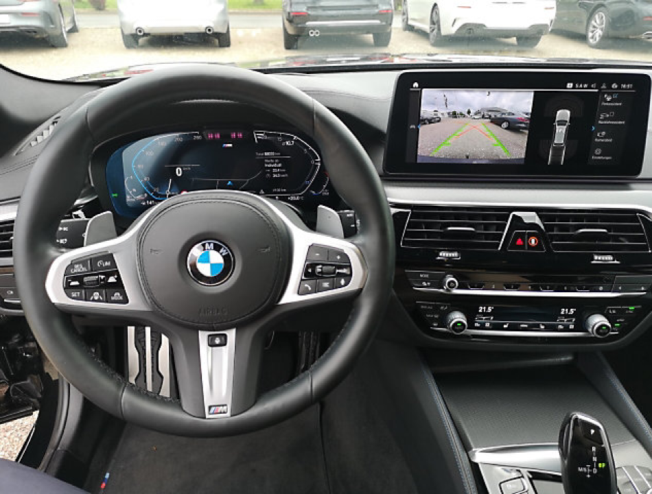 BMW Seria 5 530d xDrive Touring MHEV M-Sport - foto 9