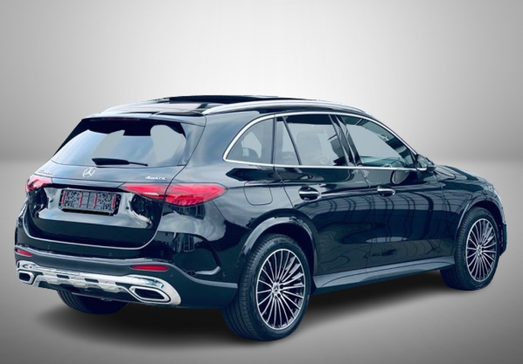 Mercedes-Benz GLC SUV 300e 4MATIC AMG Line (2)