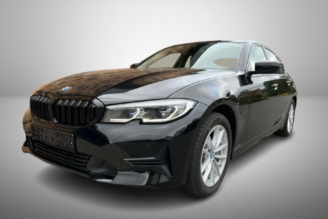 BMW Seria 3 330e Advantage - foto 7