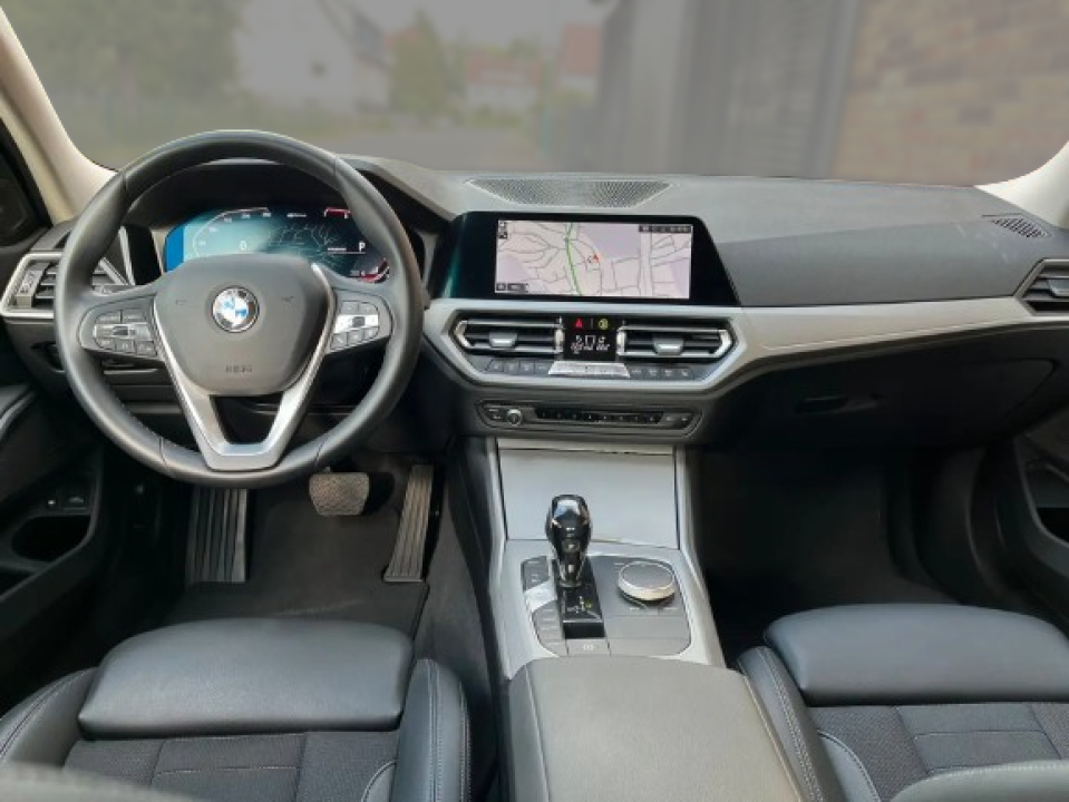 BMW Seria 3 330e Advantage - foto 10