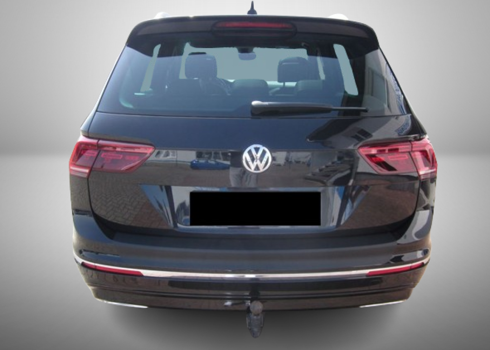 Volkswagen Tiguan R Line 2.0TDI DSG 4MOTION (4)