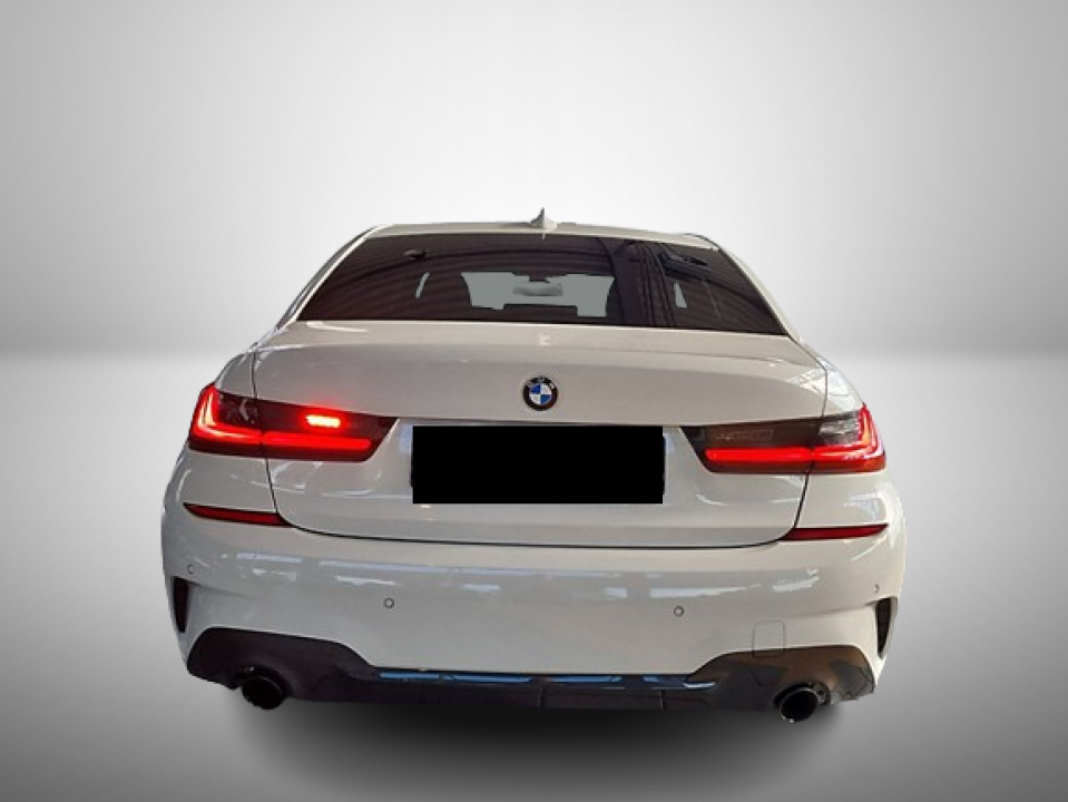 BMW Seria 3 320i SEDAN (4)