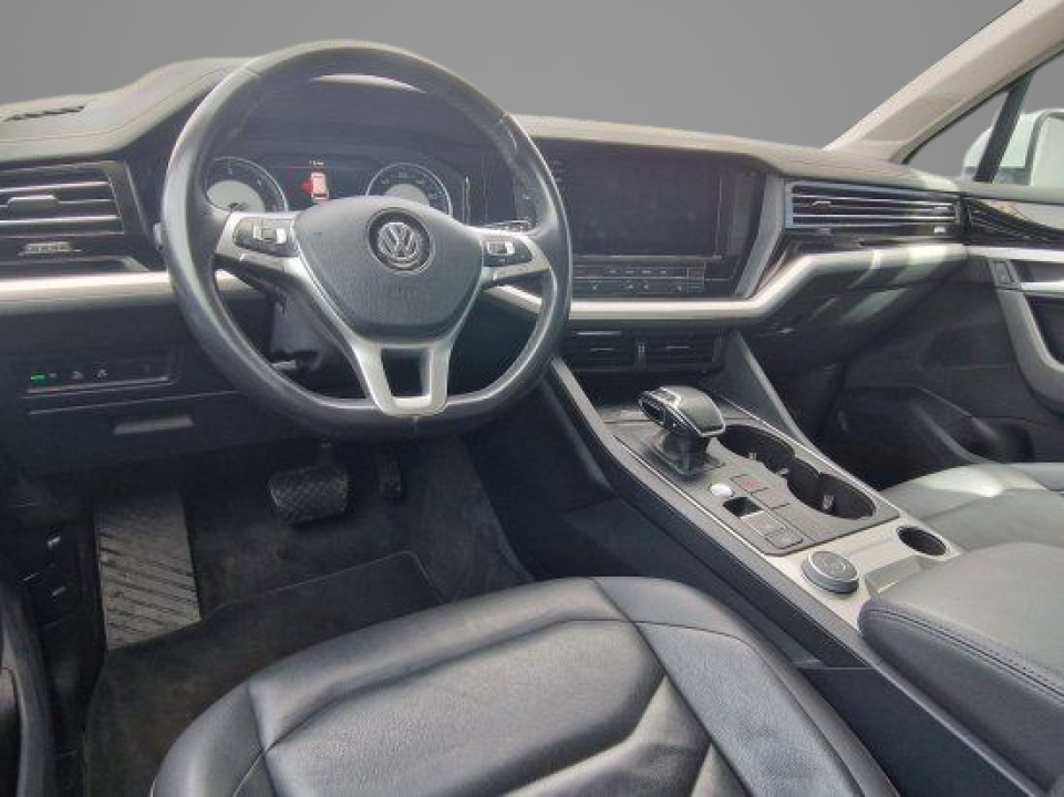 Volkswagen Touareg 3.0 TDI - foto 8