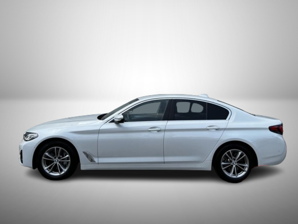 BMW Seria 5 530d xDrive Mild Hybrid (4)