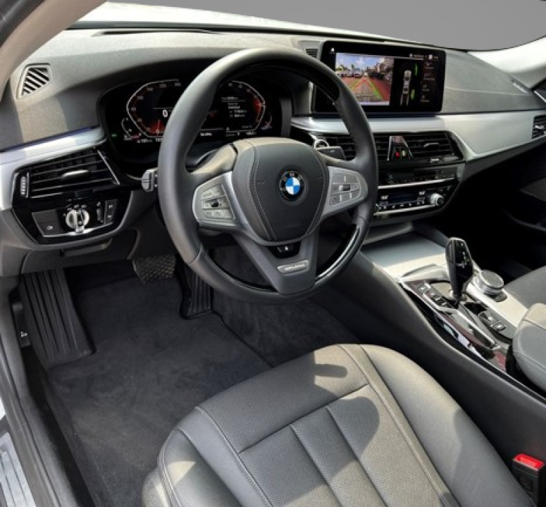 BMW Seria 5 530d xDrive Mild Hybrid - foto 7