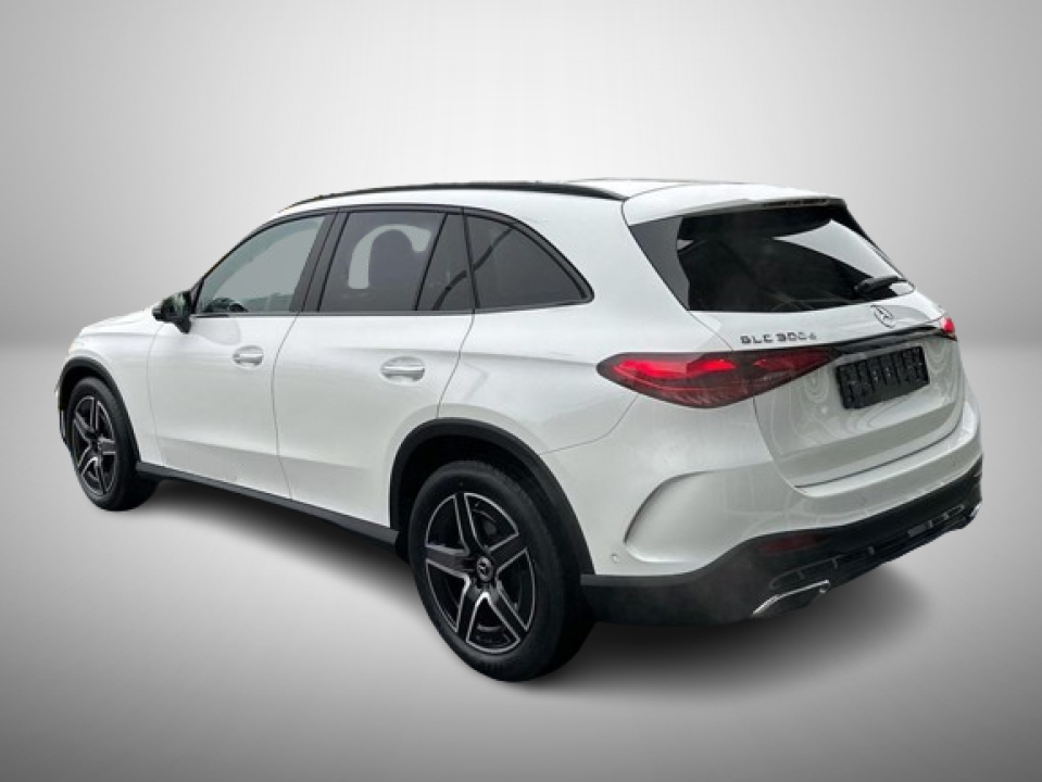 Mercedes-Benz GLC 300d 4Matic AMG (4)