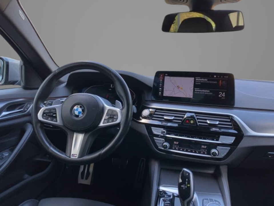 BMW Seria 5 530d xDrive M-Sport - foto 8