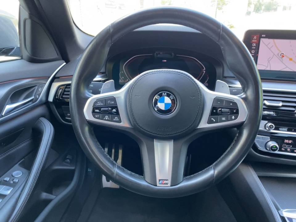 BMW Seria 5 530d xDrive M-Sport - foto 9