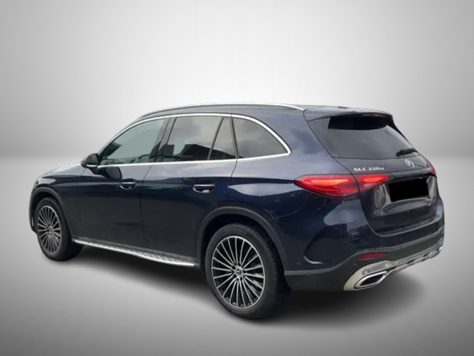 Mercedes-Benz GLC 220d 4Matic AMG (3)