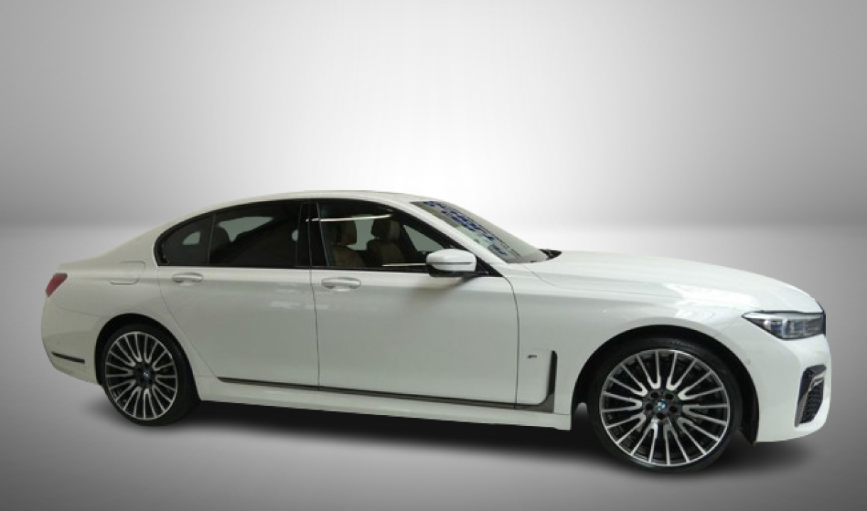 BMW Seria 7 730d xDrive M-Sport (2)