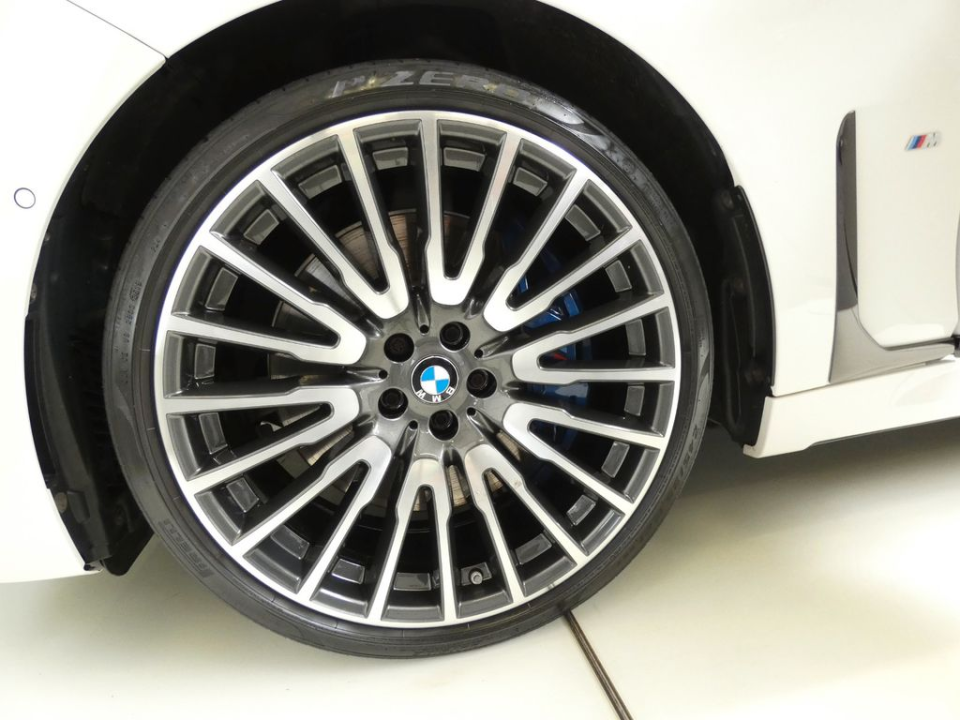 BMW Seria 7 730d xDrive M-Sport - foto 20