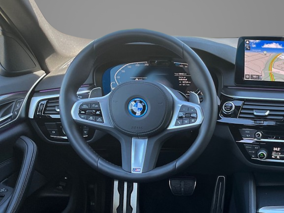 BMW Seria 5 530e xDrive Sedan - foto 9