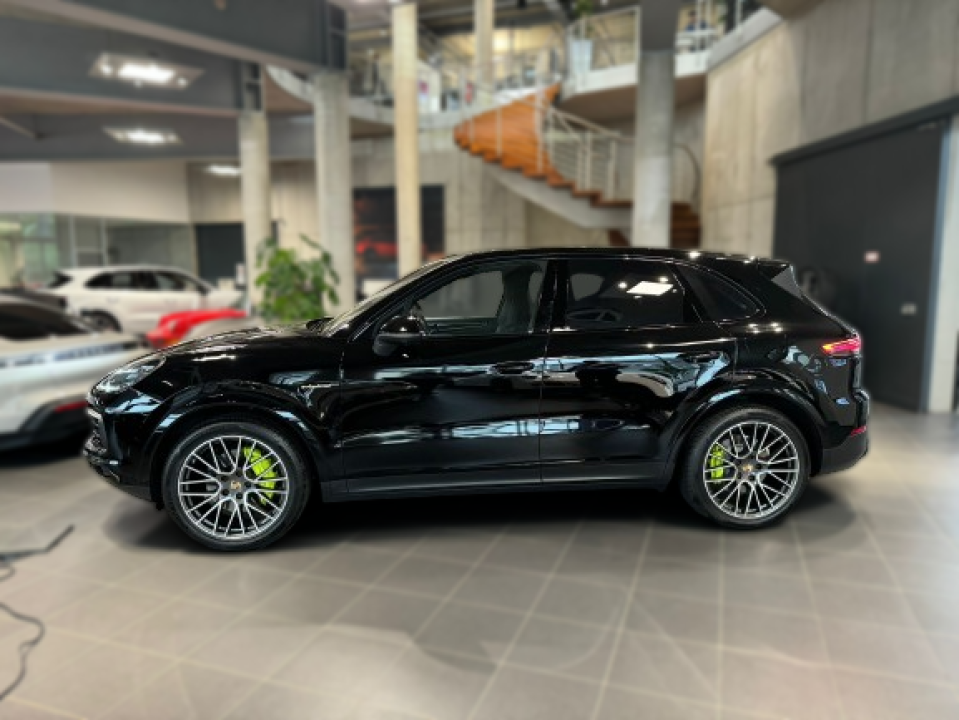 Porsche Cayenne E-Hybrid (2)