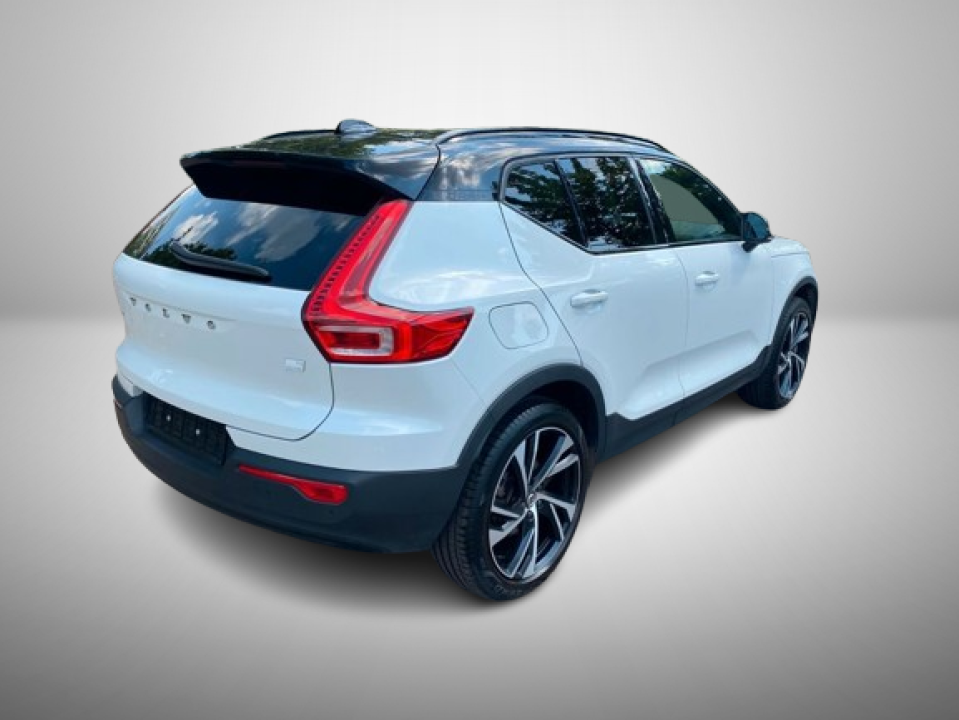 Volvo XC 40 T4 PHEV R-DESIGN (2)