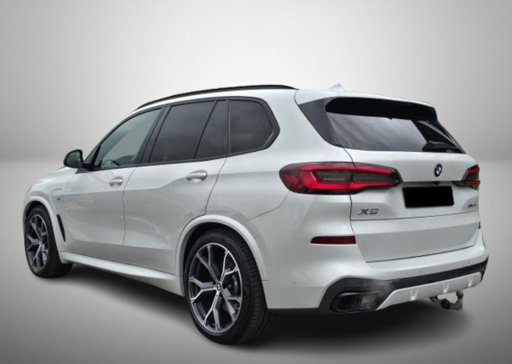 BMW X5 xDrive45e M-Sport (4)