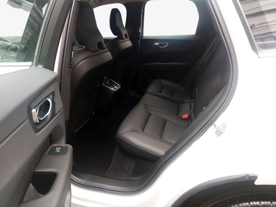 Volvo XC 60 B5 AWD Inscription - foto 6