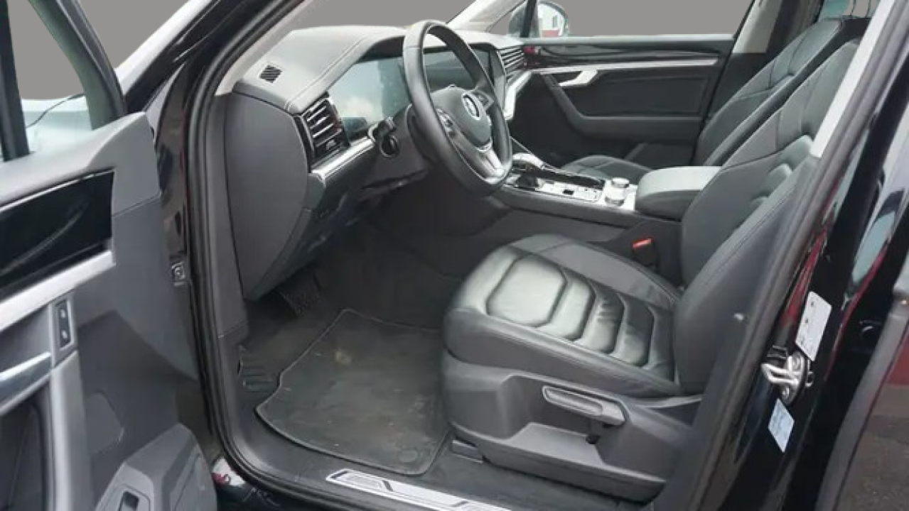 Volkswagen Touareg 4Motion (5)