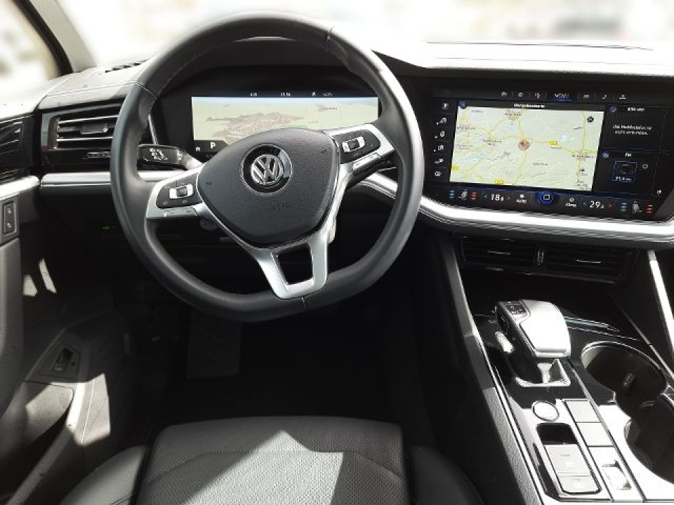 Volkswagen Touareg 3.0 TDI 4MOTION R-Line - foto 6