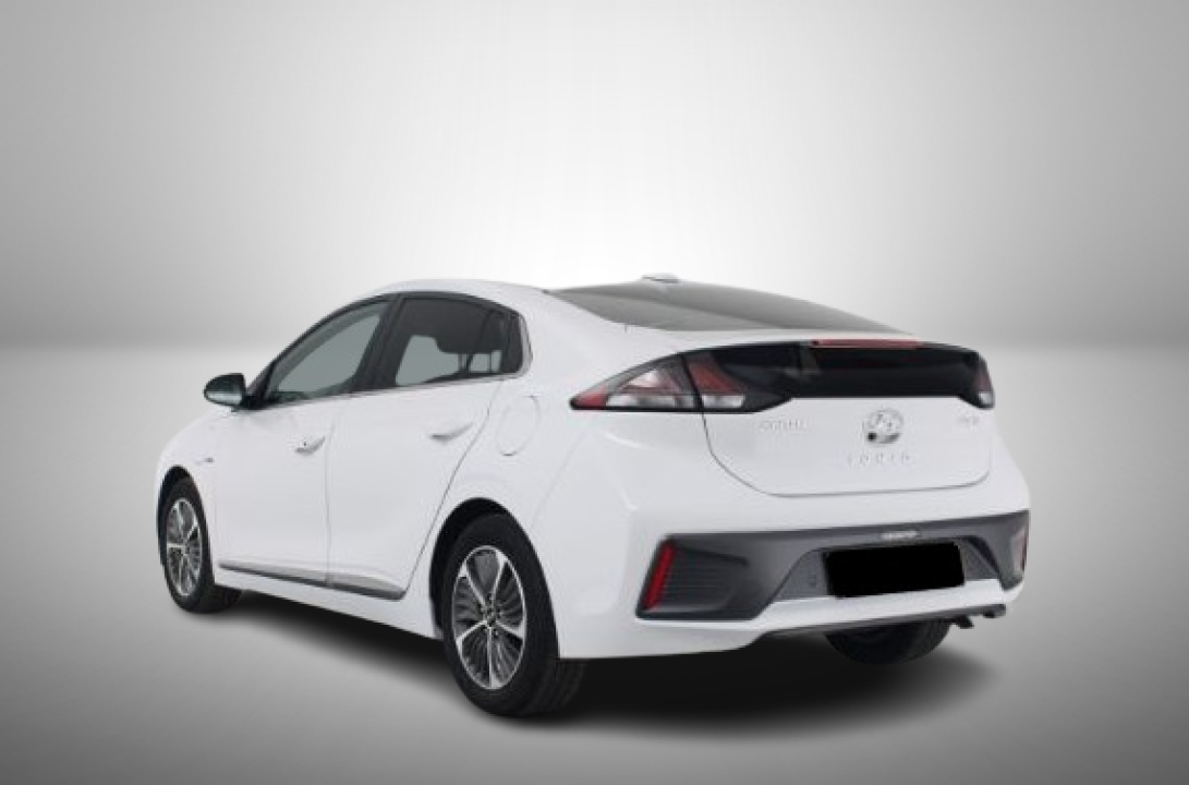 Hyundai IONIQ Premium 1.6 GDI PHEV (4)