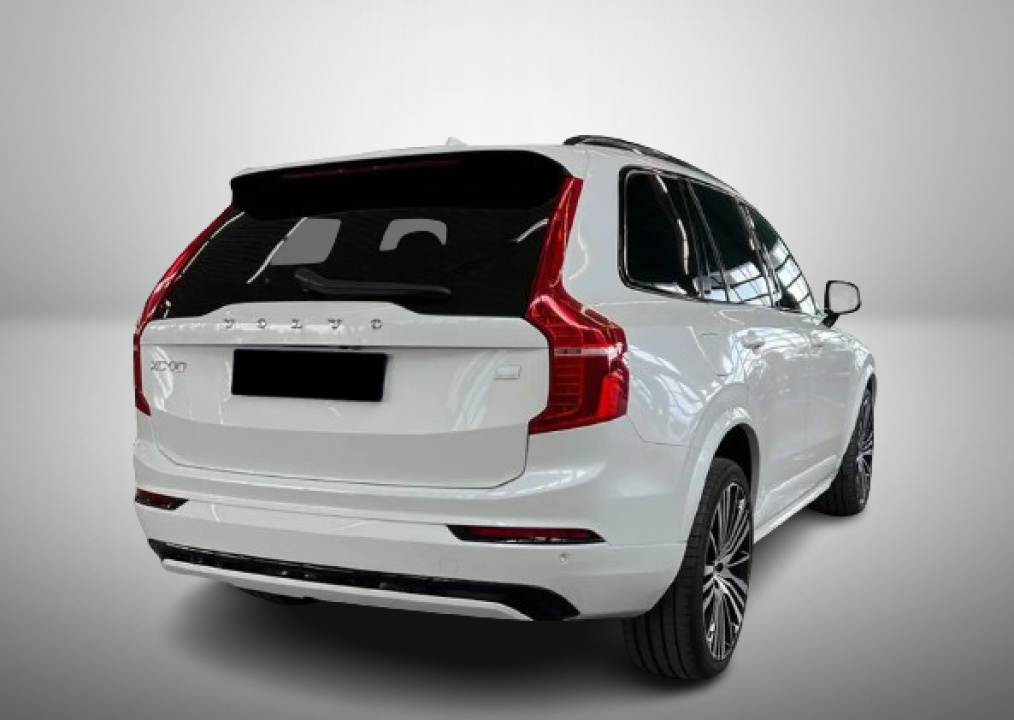 Volvo XC 90 T8 Recharge R-Design (2)