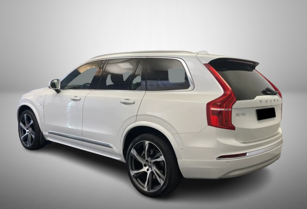 Volvo XC 90 T8 Recharge Inscription (3)